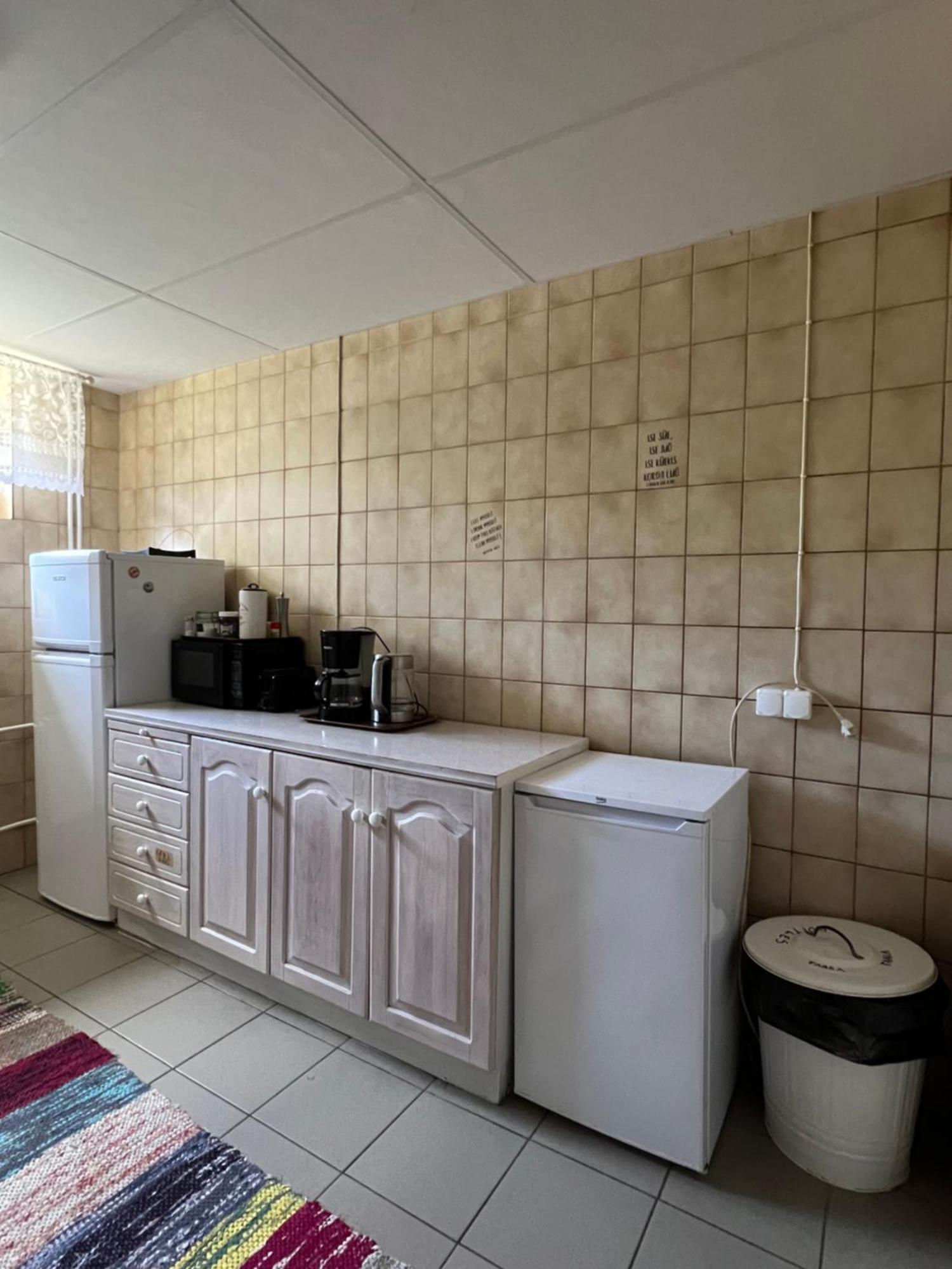 Kihnu Sadama Oeoemaja Guesthouse Lemsi Ngoại thất bức ảnh