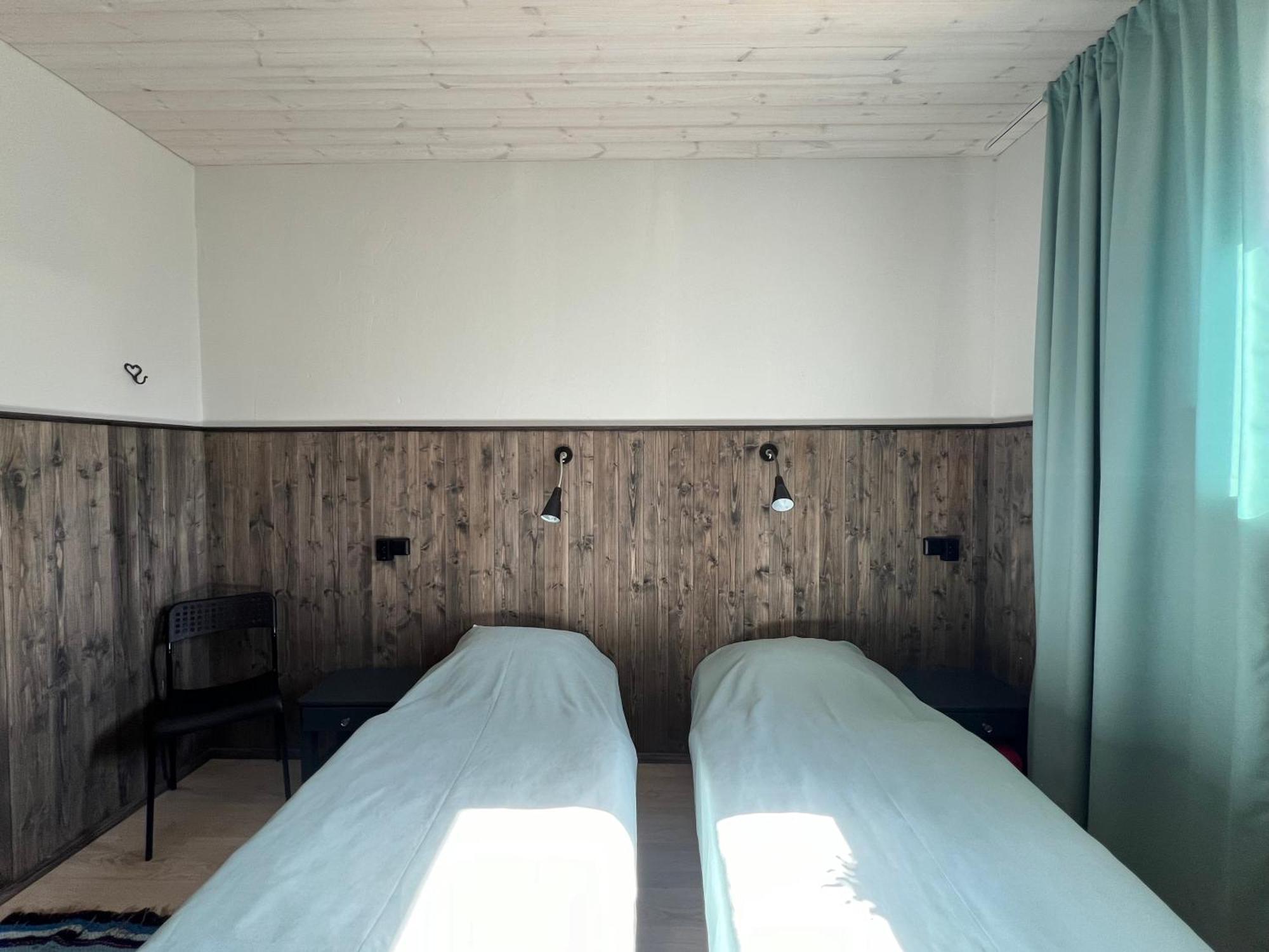 Kihnu Sadama Oeoemaja Guesthouse Lemsi Ngoại thất bức ảnh