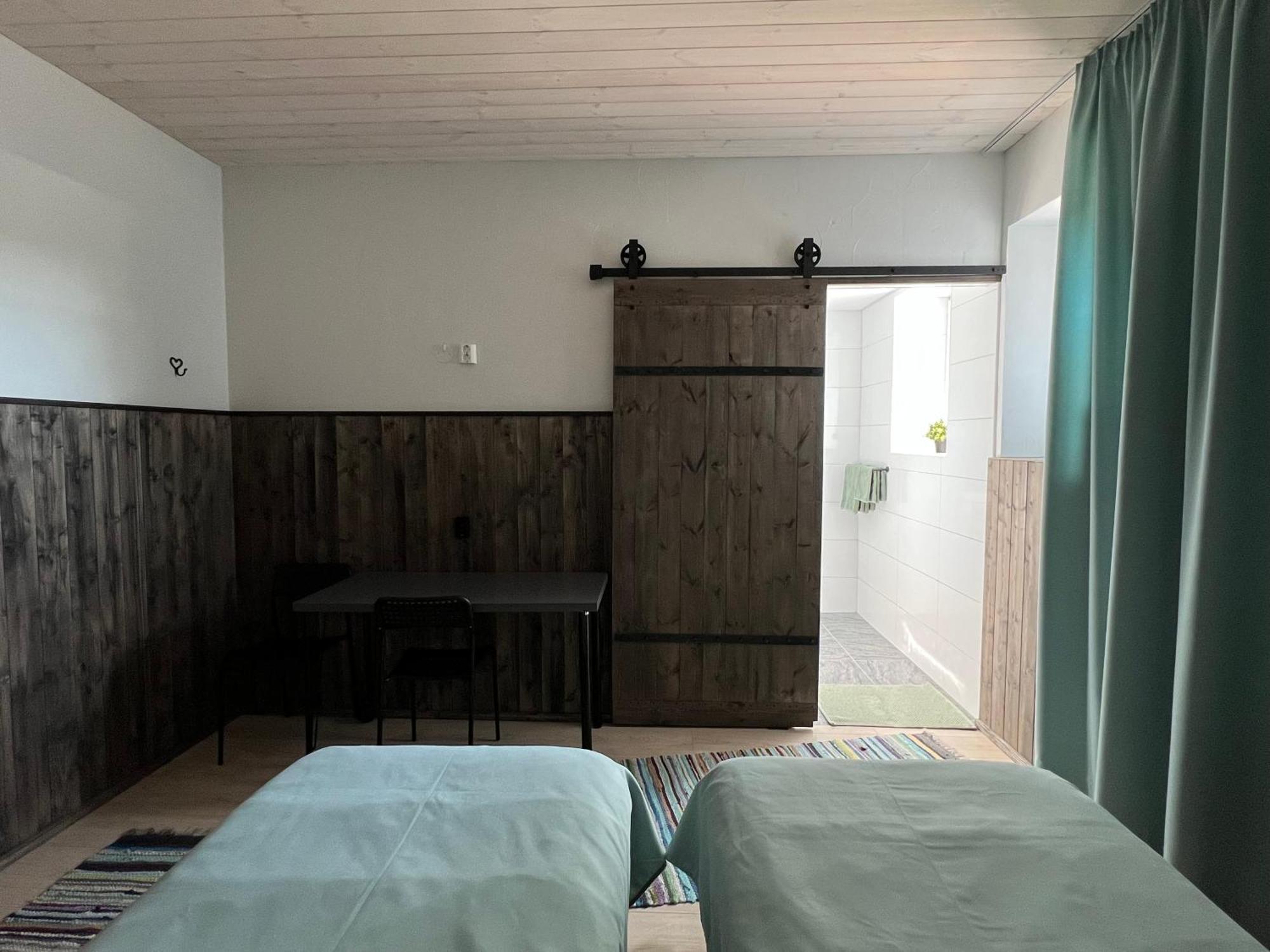 Kihnu Sadama Oeoemaja Guesthouse Lemsi Ngoại thất bức ảnh