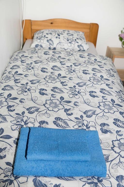 Kihnu Sadama Oeoemaja Guesthouse Lemsi Ngoại thất bức ảnh