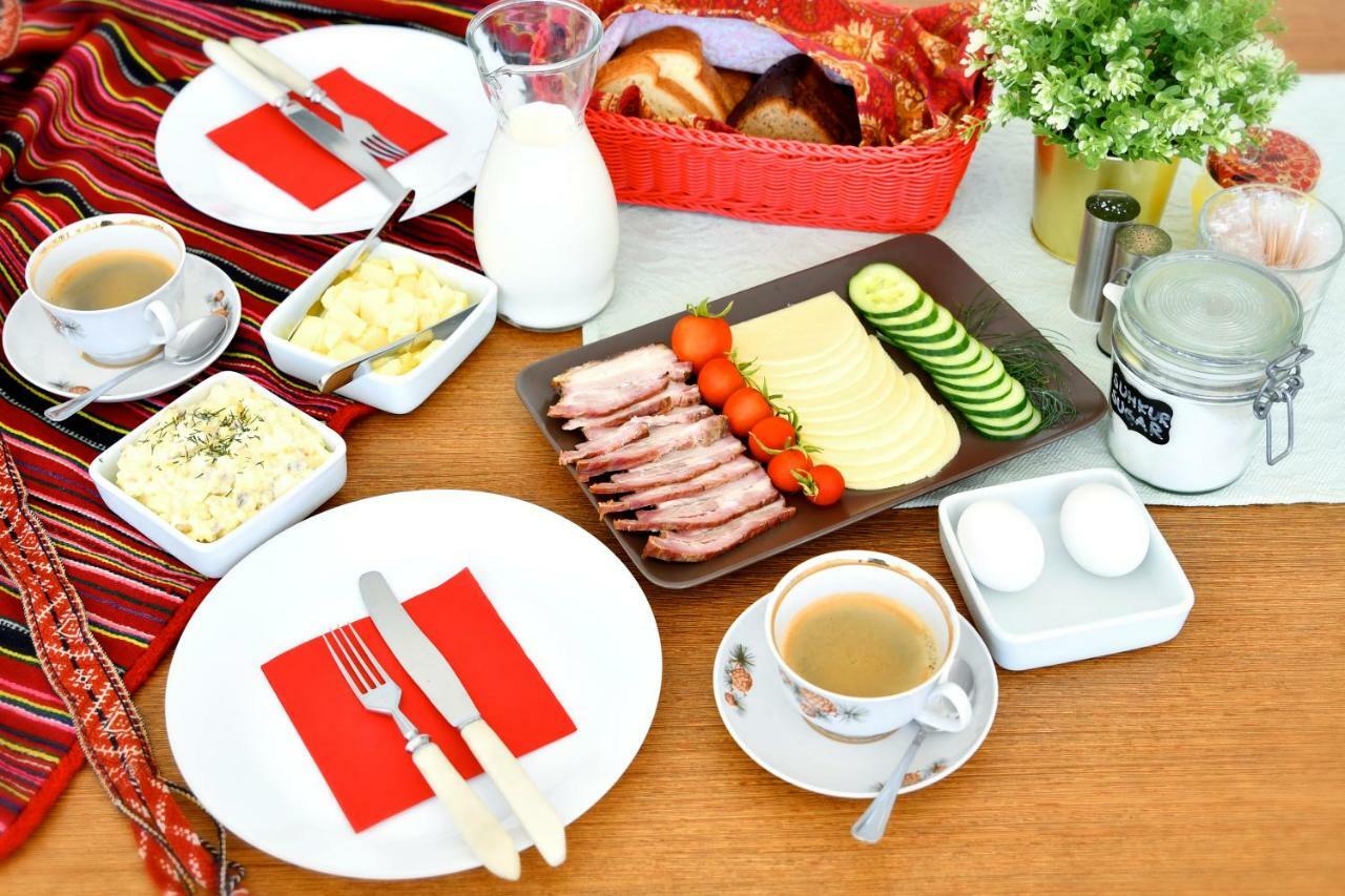 Kihnu Sadama Oeoemaja Guesthouse Lemsi Ngoại thất bức ảnh